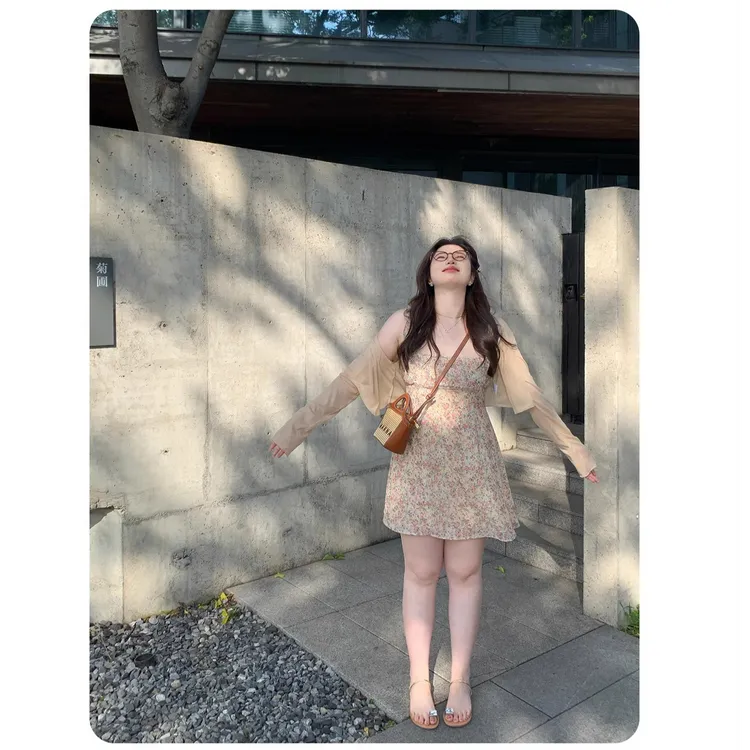 M5T6微胖 氧系甜豆/浅黄色碎花连衣裙显白度假长短款大码吊带裙