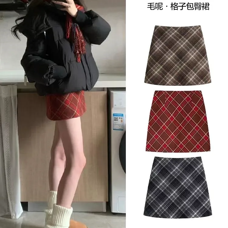 红色格子半身裙女秋冬2025新款加厚高腰A字小个子包臀裙毛呢短裙