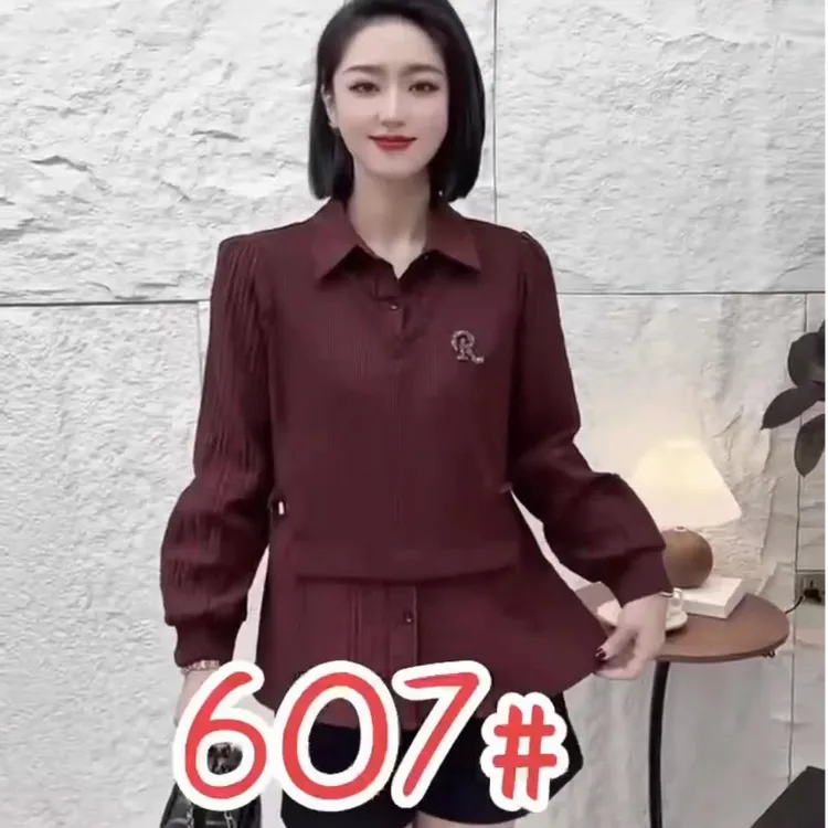 时尚妈妈装假两件长袖t恤女装宽松上衣春季外穿设计感拼接T恤小衫