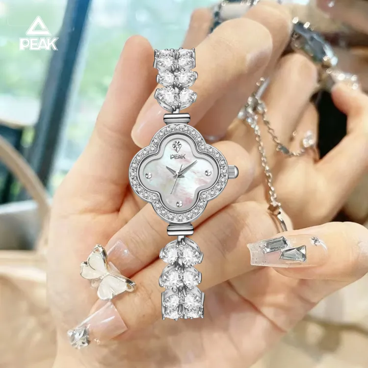 正品匹克幸运四叶草手表女士2025新款时尚轻奢小巧手链表学生礼物