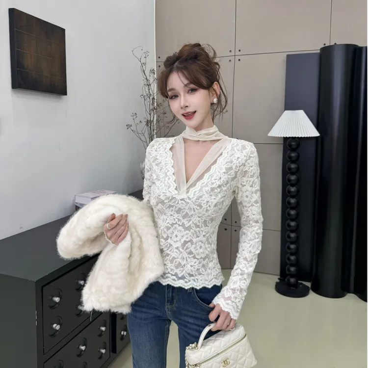 ②【半缕漫花】纯欲风V领镂空蕾丝内磨毛加绒上衣