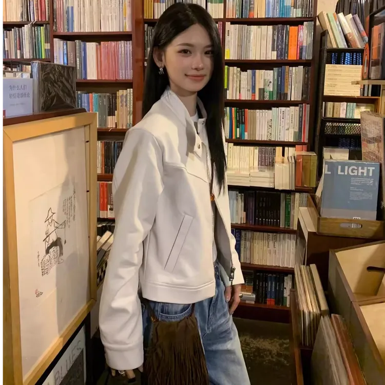 法式立领白色皮衣外套女秋季新款设计感韩版宽松休闲短款夹克上衣