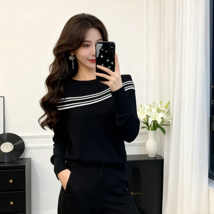 【现货】今年流行穿搭2025秋冬新款拼接条纹一字领毛针织衫长袖上衣
