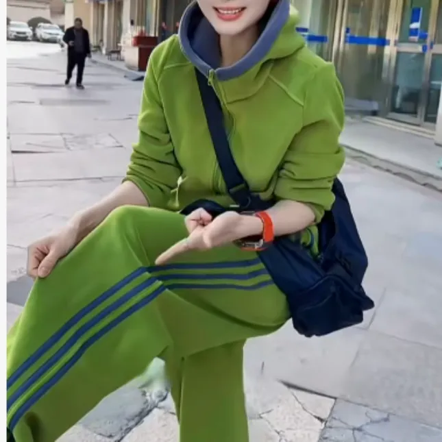 2025冬季新款潮流韩版爆款网红休闲两件套IR0E