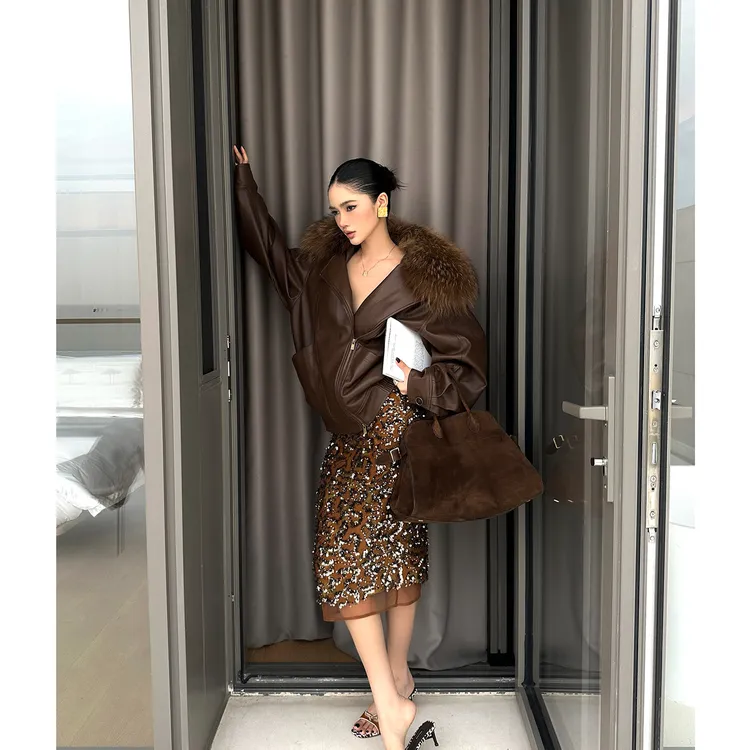 rovente 鎏光熠熠咖色亮片半身裙女秋季修身显瘦设计感直筒包臀裙