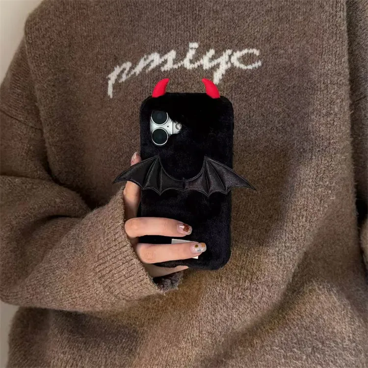 ins创意毛绒小恶魔翅膀适用iPhone17pro手机壳16promax手提15pro