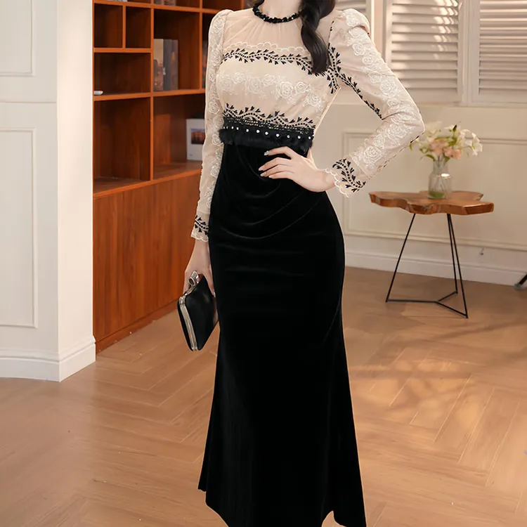 2025秋冬新款法式气质拼接显瘦收腰简约时尚连衣裙45431