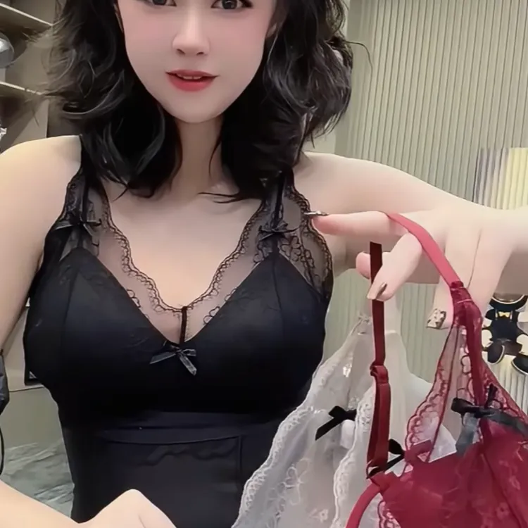2025新款蕾丝性感美背内衣女一体固定杯收副乳无钢圈抹胸