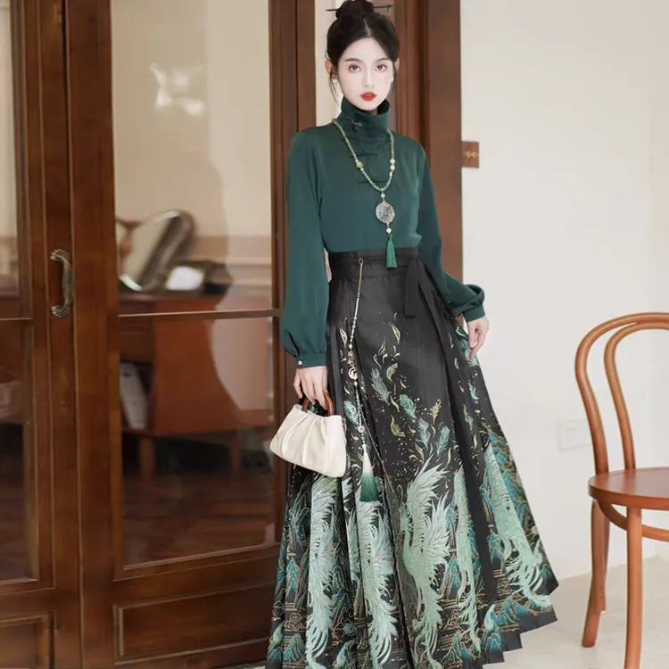 青羽秋冬新款八分织金妆花国风日常马面裙短裙小个子重工显瘦明制