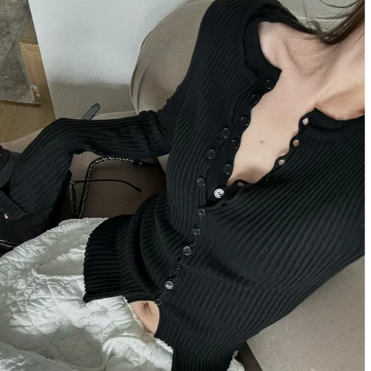 XYSF极简  假两件毛衣随意开扣针织性感打底