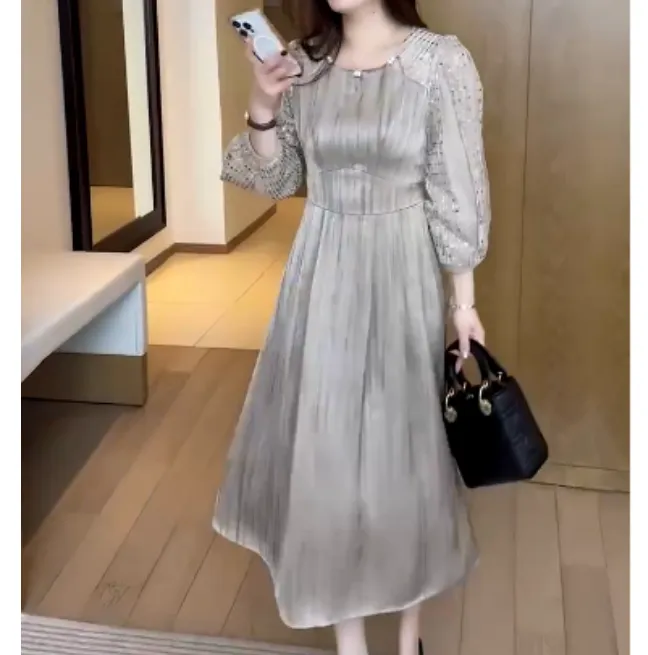 2025春季新款时尚女装爆款轻熟网红潮流连衣裙ye55