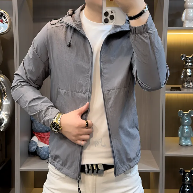 夏季连帽薄款修身型透气短款夹克潮流时尚春季轻薄户外运动男士