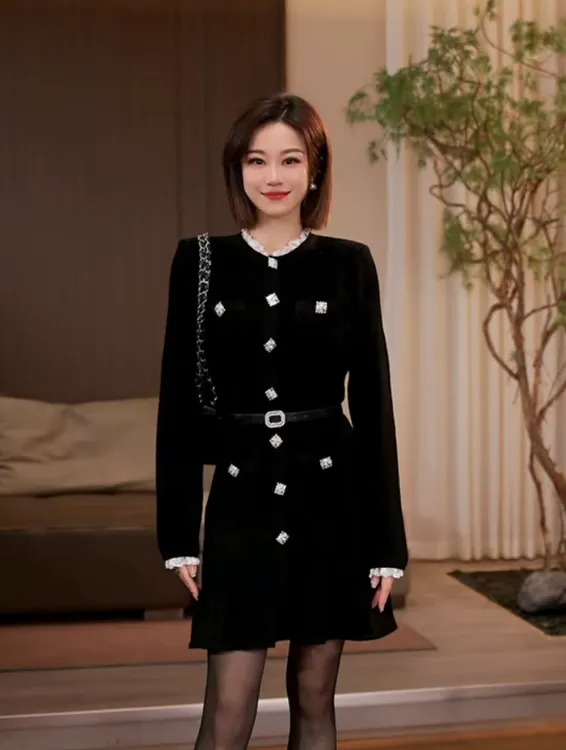 【时尚前沿】Molly 时尚气质显瘦轻奢重工洋气优雅 连衣裙 M2530225