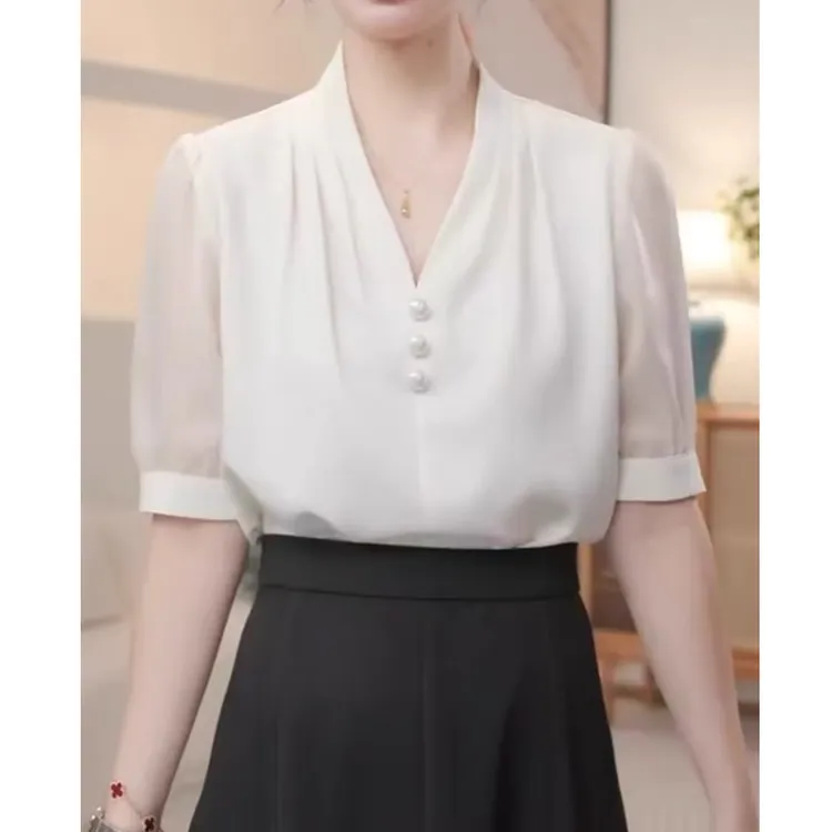 9572钉珠气质衬衫女士夏季新款时尚减龄显瘦短袖别致V领上衣