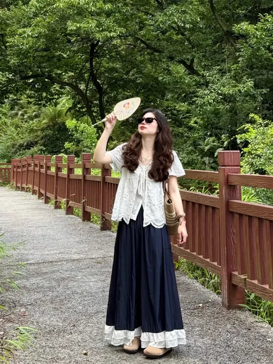 森系气质镂空白色小衫阔腿裤套装女巨好看的一整套超火夏装两件套