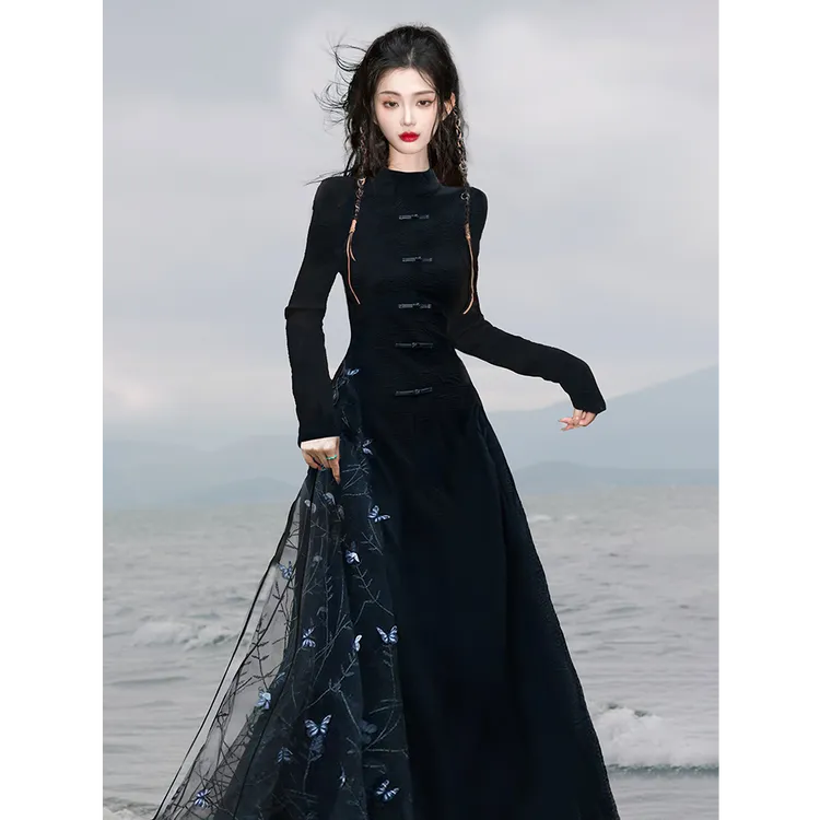 新中式国风改良日常加厚旗袍连衣裙秋冬女复古黑色盘扣长裙高级感