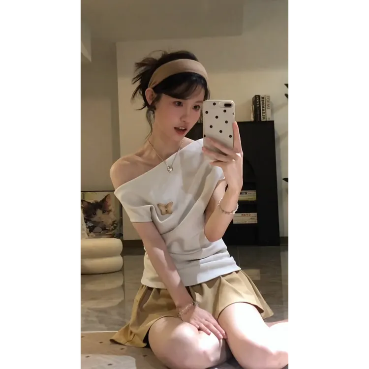 MARIE.COCO法式高级感修身褶皱不规则斜肩上衣夏季气质小短裙套装