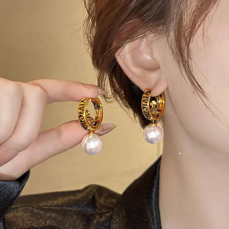 合金耳饰 做旧复古金色珍珠爆款耳环女2025新款高级感轻奢小香风