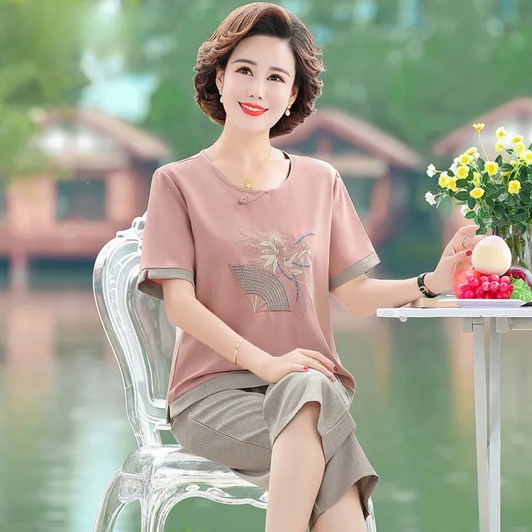 妈妈夏装棉麻套装洋气2025新款夏季短袖妈妈套装50-60岁高档套装