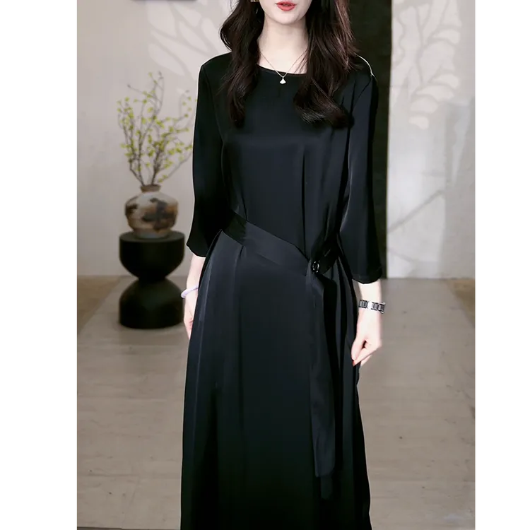 简约时尚百搭小黑裙女2025夏季新款高级感宽松绑带收腰显瘦中长裙