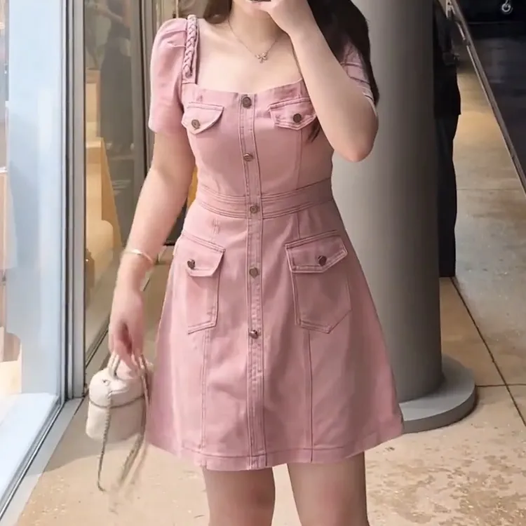 早秋胖mm时尚简约风显瘦正肩方领连衣裙泡泡袖纯欲风牛仔风连衣裙