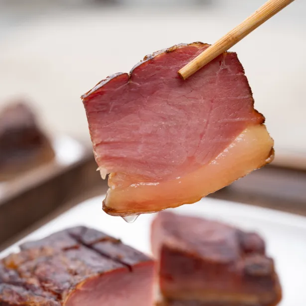 烟熏腊肉-半肥半瘦（顺丰包邮）