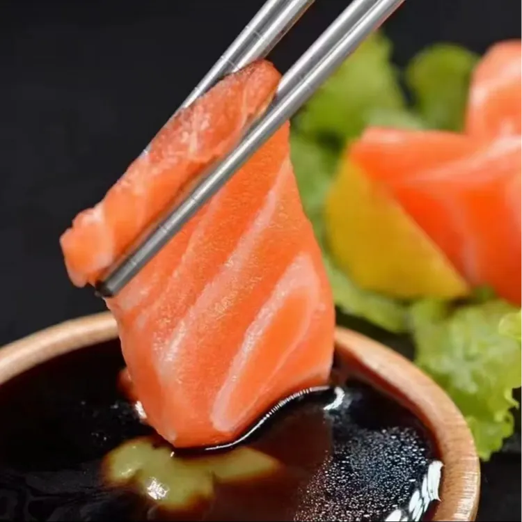 切片三文鱼肉质细腻口感爽滑入口即化（送调料包）