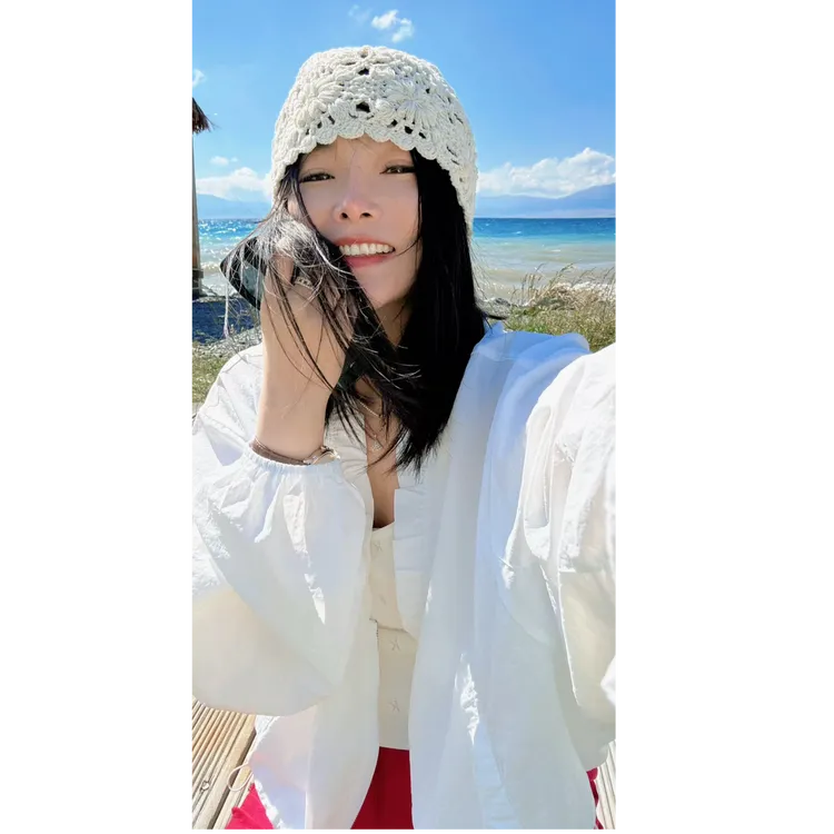 新款法式小花边V领轻薄外套
