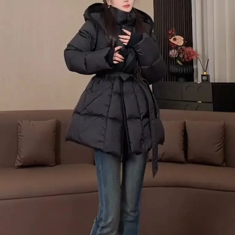 【冬季风尚】2025新款中长款收腰棉服女长袖连帽翻领女装轻职风