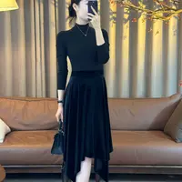MOL CHIC"明眸"25秋连衣裙女丝绒拼接高贵优雅女神范莫兰M25915-1