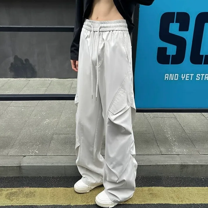 男生冲锋裤男秋季新款潮牌美式休闲裤大码宽松纯色直筒薄款工装裤