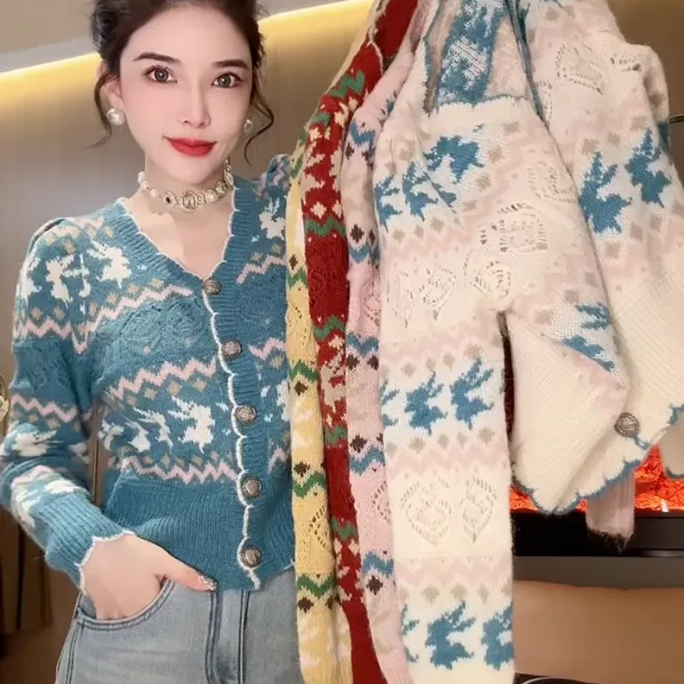 韩系复古提花v领毛衣女2025秋冬新款气质超好看针织开衫长袖上衣