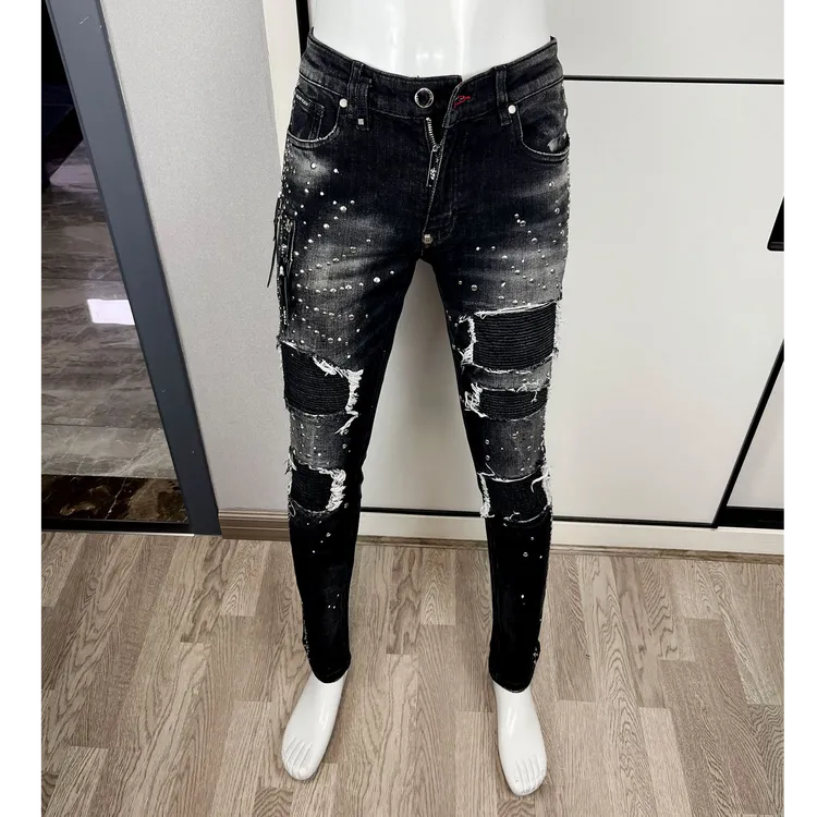 潮牌拉风铆钉机车牛仔裤男士黑灰色泼墨涂鸦破洞牛仔裤修身小脚裤