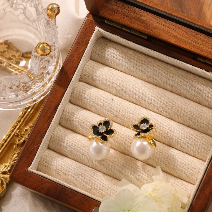 【小魏总珠宝】镀K金 黑薄图花耳钉-12*23mm