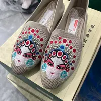 中国风时尚平跟手工刺绣薄款绣花鞋休闲鞋布鞋女616-255
