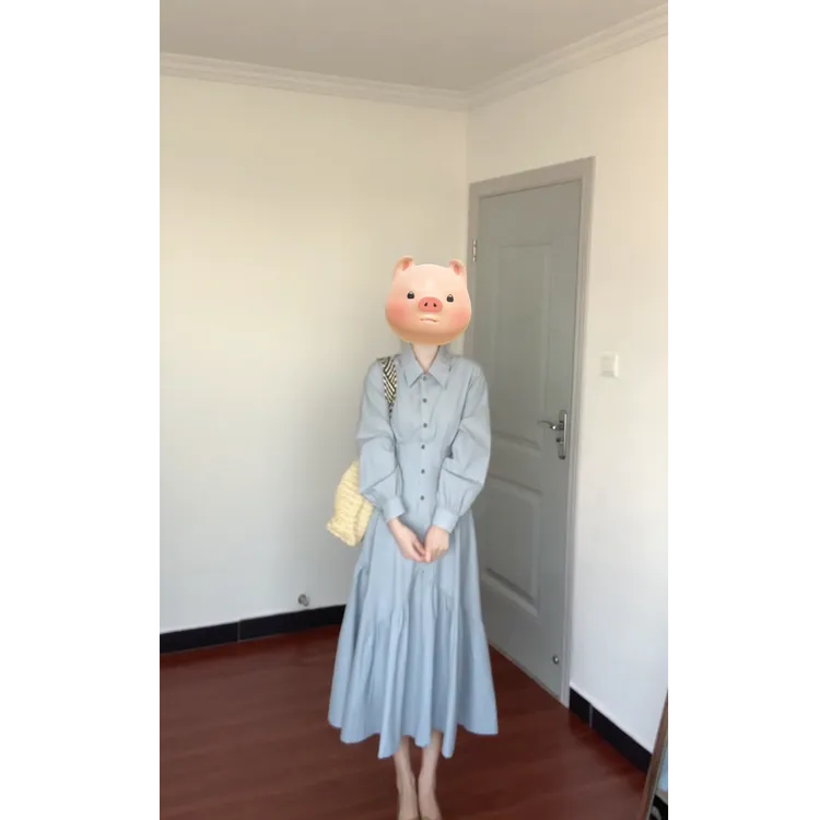 2025春季新款清冷风雾凇蓝polo领单排扣收腰显瘦衬衫大摆连衣裙