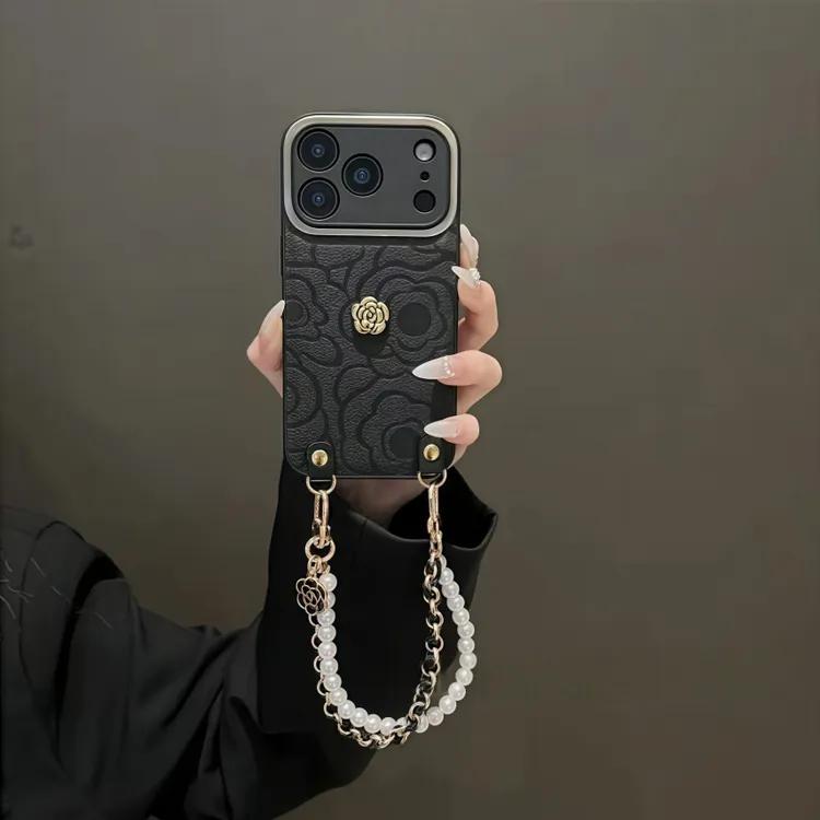 适用苹果iPhone17ProMax手机壳女小香风高档茶花链条挂绳全包防摔