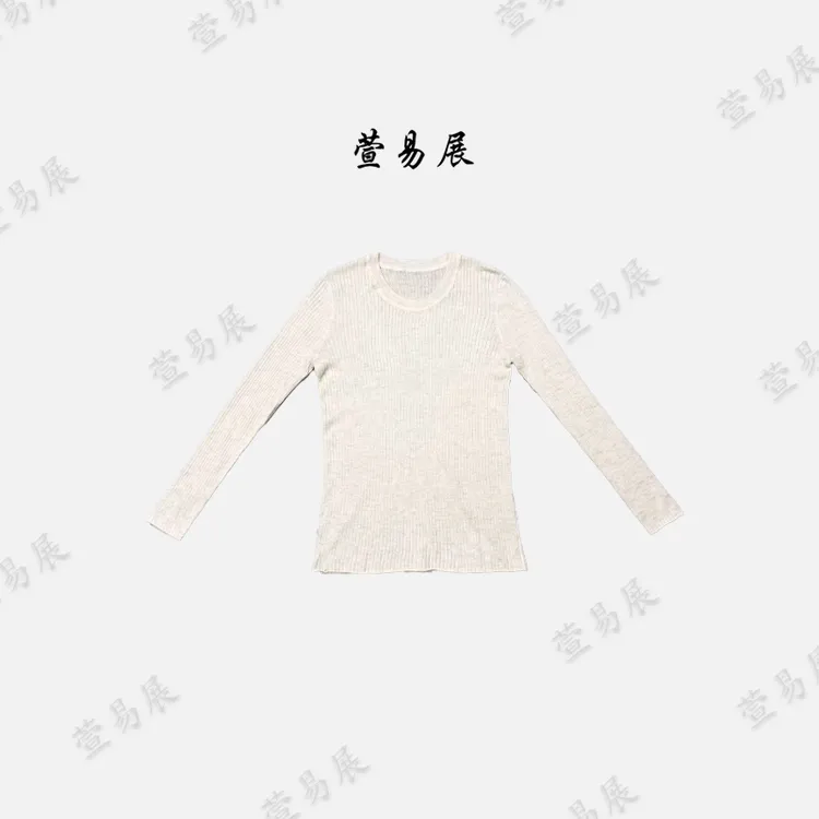 萱易展-“柔序云间”绵羊毛竖坑条纹胸口重工刺绣针织上衣-TX092404