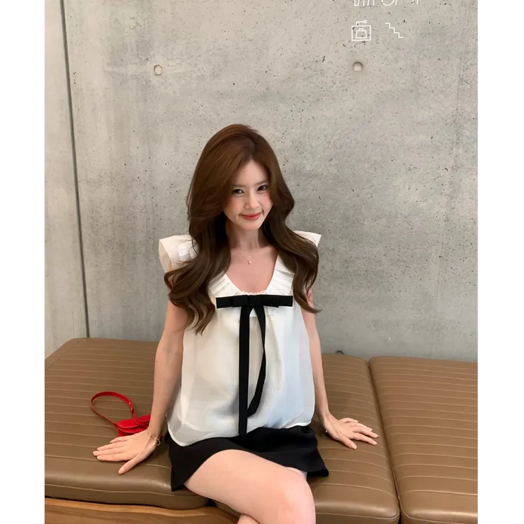 【花花】告白匿名信~杨超越同款纯色蝴蝶结无袖设计感荷叶边上衣