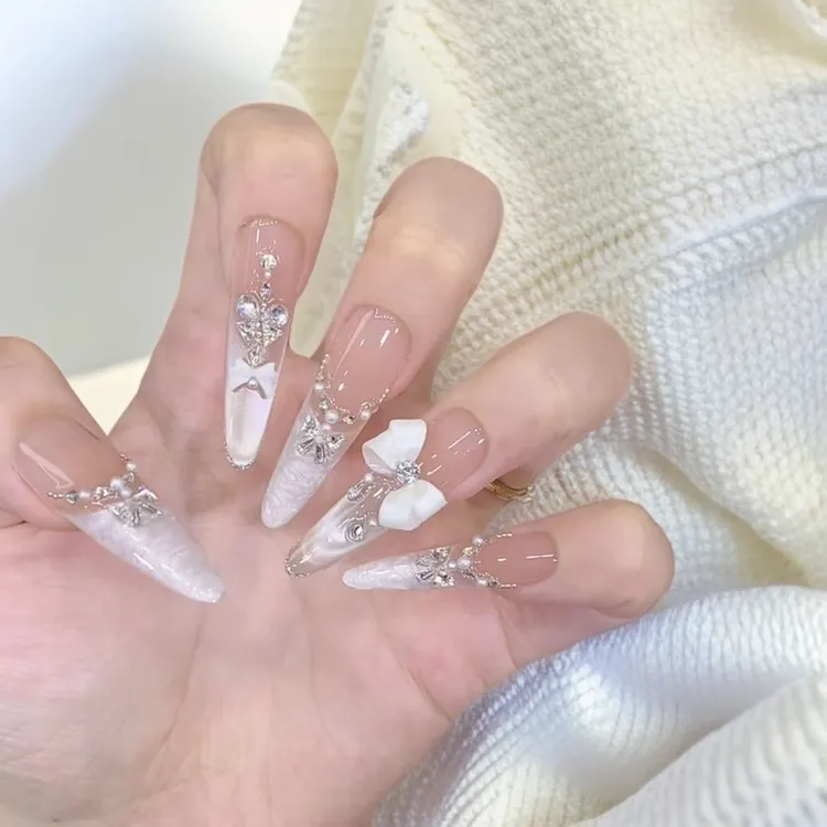 【鎏光星结】纯欲仙子 钻石白天鹅蝴蝶结 高级轻奢感手工穿戴甲