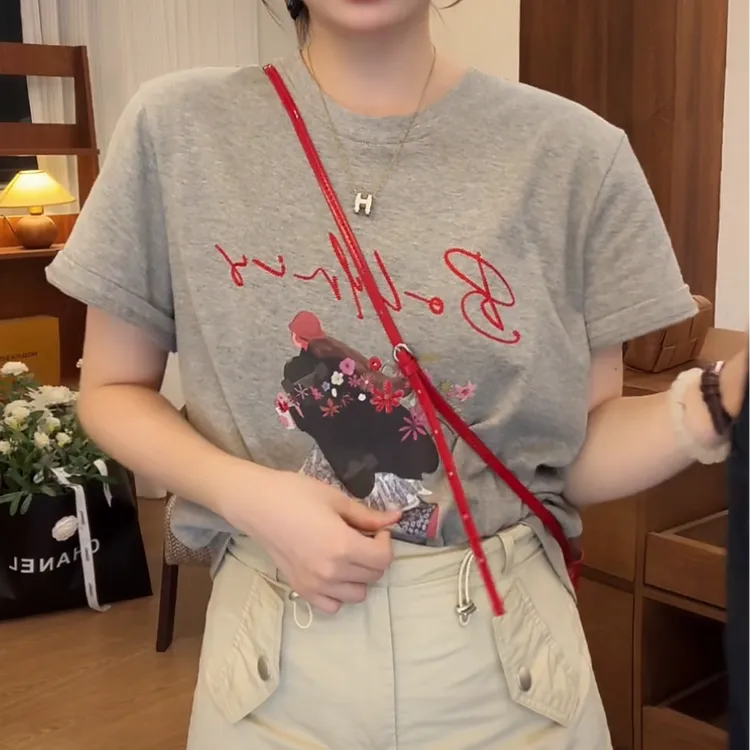 韩版时尚印花正肩显瘦短袖T恤女2025夏季新款设计感百搭圆领上衣