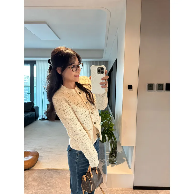 Lilpera胖梨定制 “LP镂空衫”冬季老钱风圆领镂空针织开衫外套B121