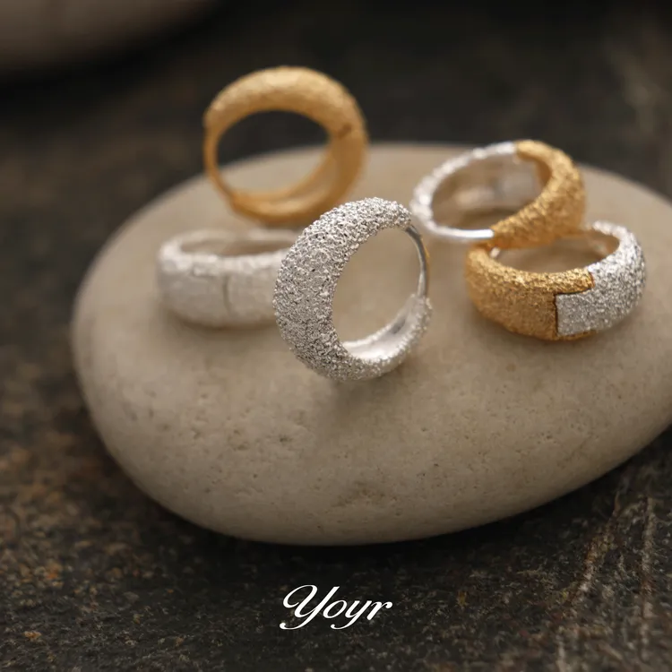 YOYR 黄铜耳饰 肌理熔岩素圈耳环复古简约高级感百搭耳圈