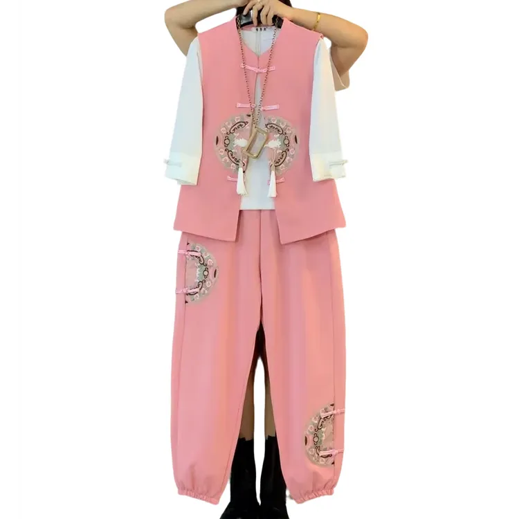 大维罗依XZE新中式盘扣国风设计马甲三件套