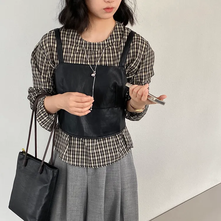 首尔假期！韩系圆领长袖格子衬衫上衣+PU皮吊带两件套