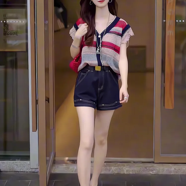 夏季一整套女装2025新款韩版时尚减龄遮肚短袖上衣牛仔短裤两件套