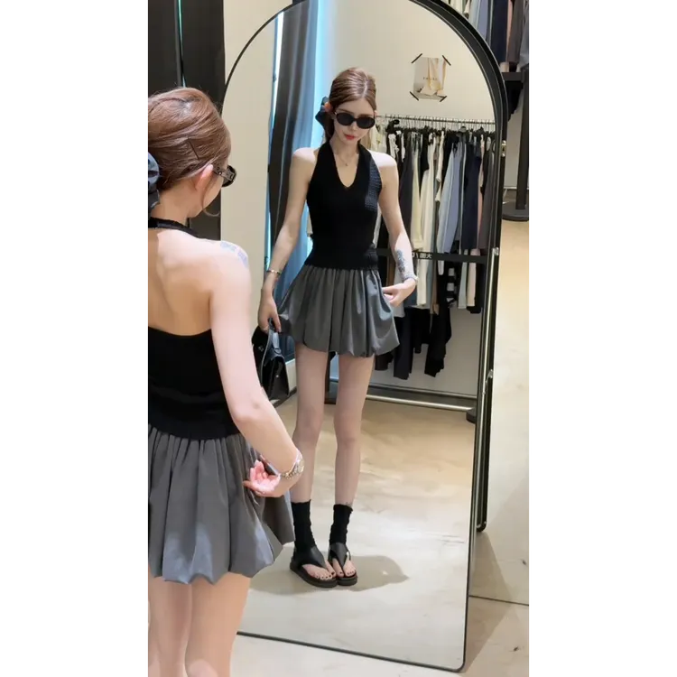 MARIE.COCO韩系极简风气质穿搭夏季针织挂脖修身上衣百褶短裙套装