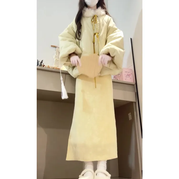 2025冬季新中式氛围感花苞刺绣棉服外套旗袍连衣裙气质两件套装女