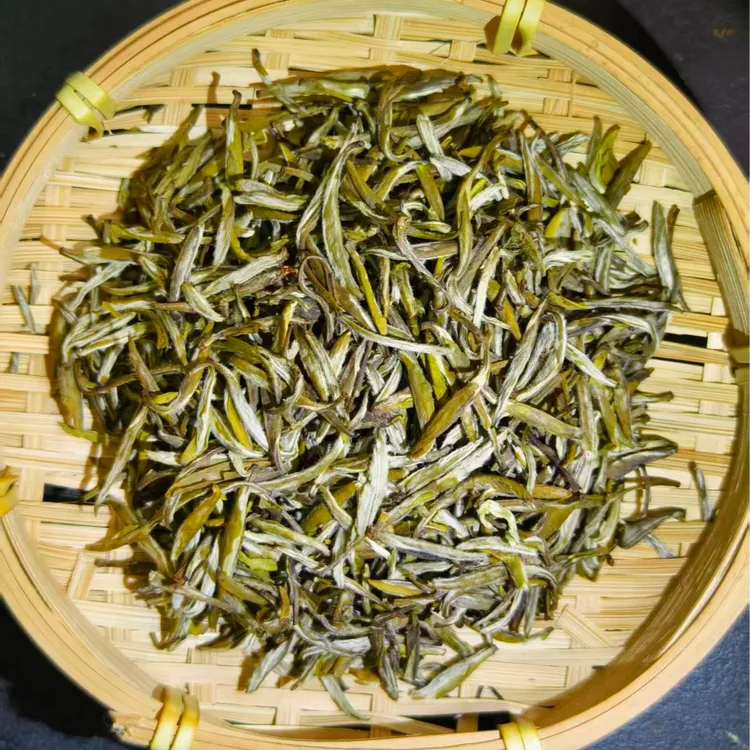 十窨金龙豪-秋花窨制茉莉花茶十窨金龙豪冰糖甜福建白豪银针