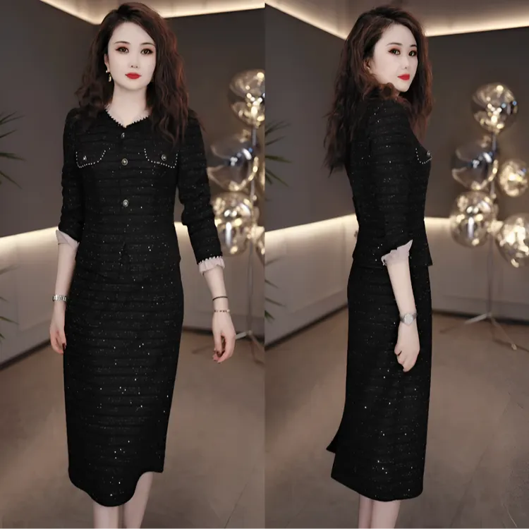 新品上新2025年秋季气质显瘦时尚减龄高级感轻奢女人味黑色连衣裙